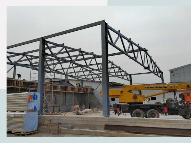 Строительство цехов в Урае